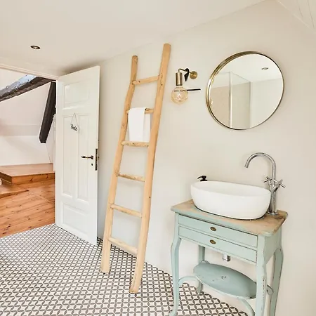 Altes Faehrhaus - Boven, 220 Qm Apartmán *